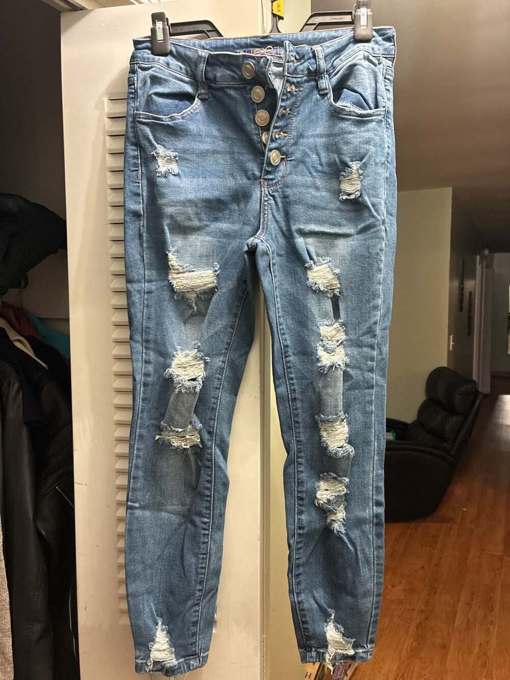 rue21 High-Rise Ankle Jegging Button-Fly Distressed Jeans